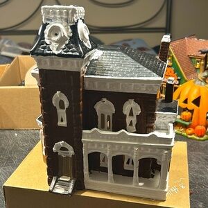 Dept 56 Delta House